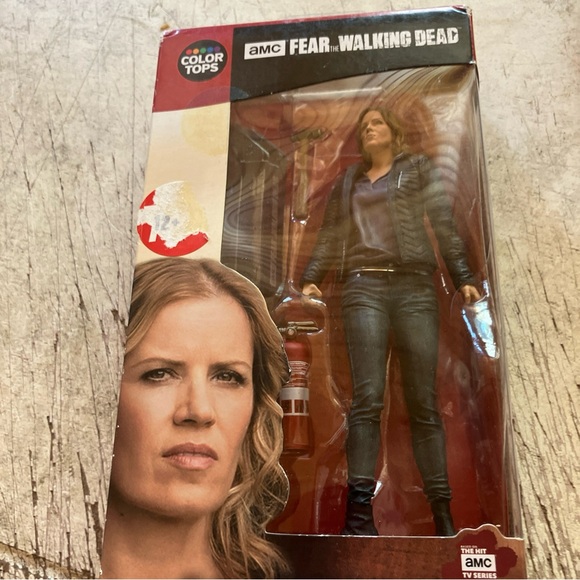 AMC fear the walking dead Madison - Picture 8 of 9